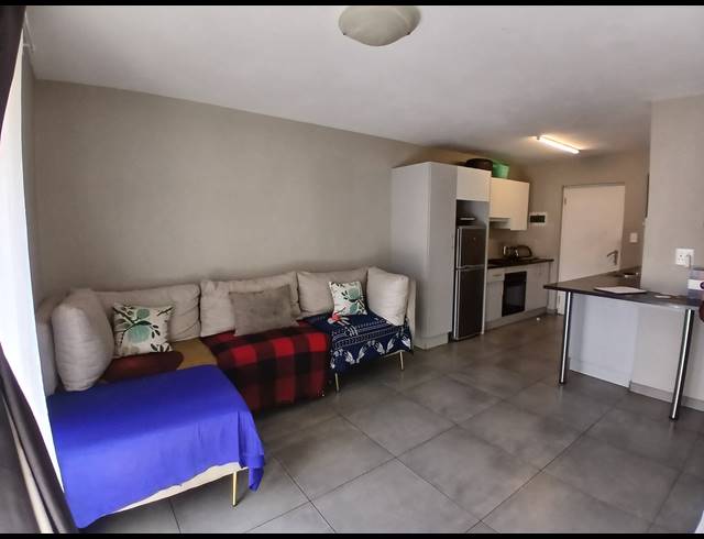 2 BEDROOM TOWNHOUSE FOR SALE IN ALBEMARLE